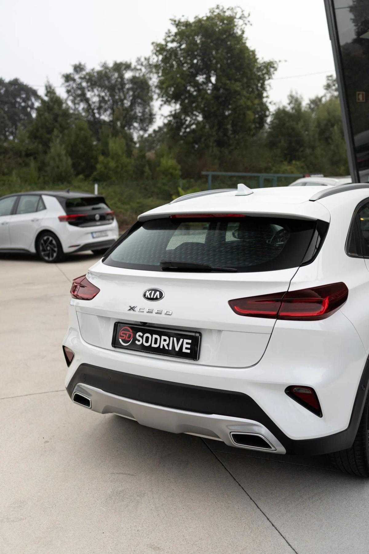 kia-xceed-2021-hibrido-a-gasolina-1580cc