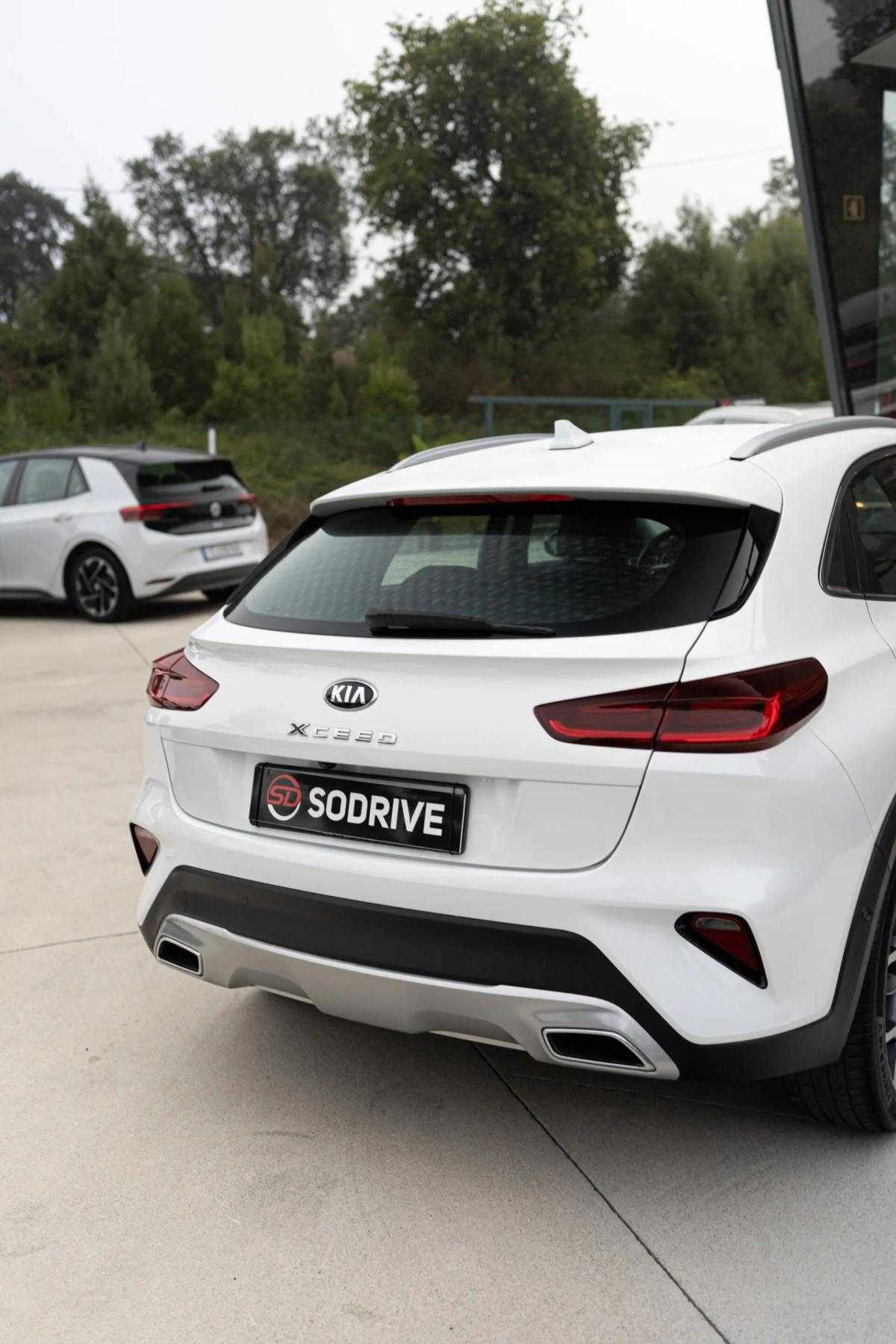 kia-xceed-2021-hibrido-a-gasolina-1580cc