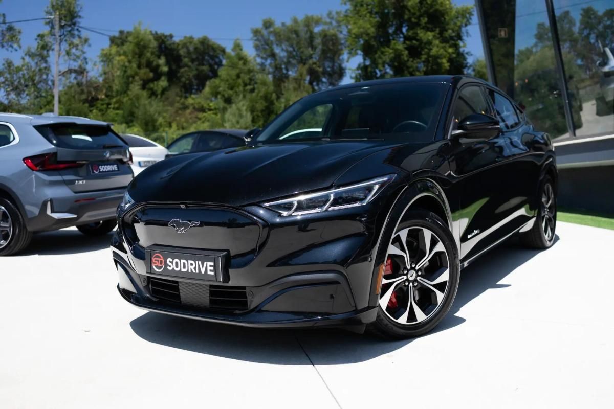 ford-mustang-mach-e-2023-eletrico-0cc