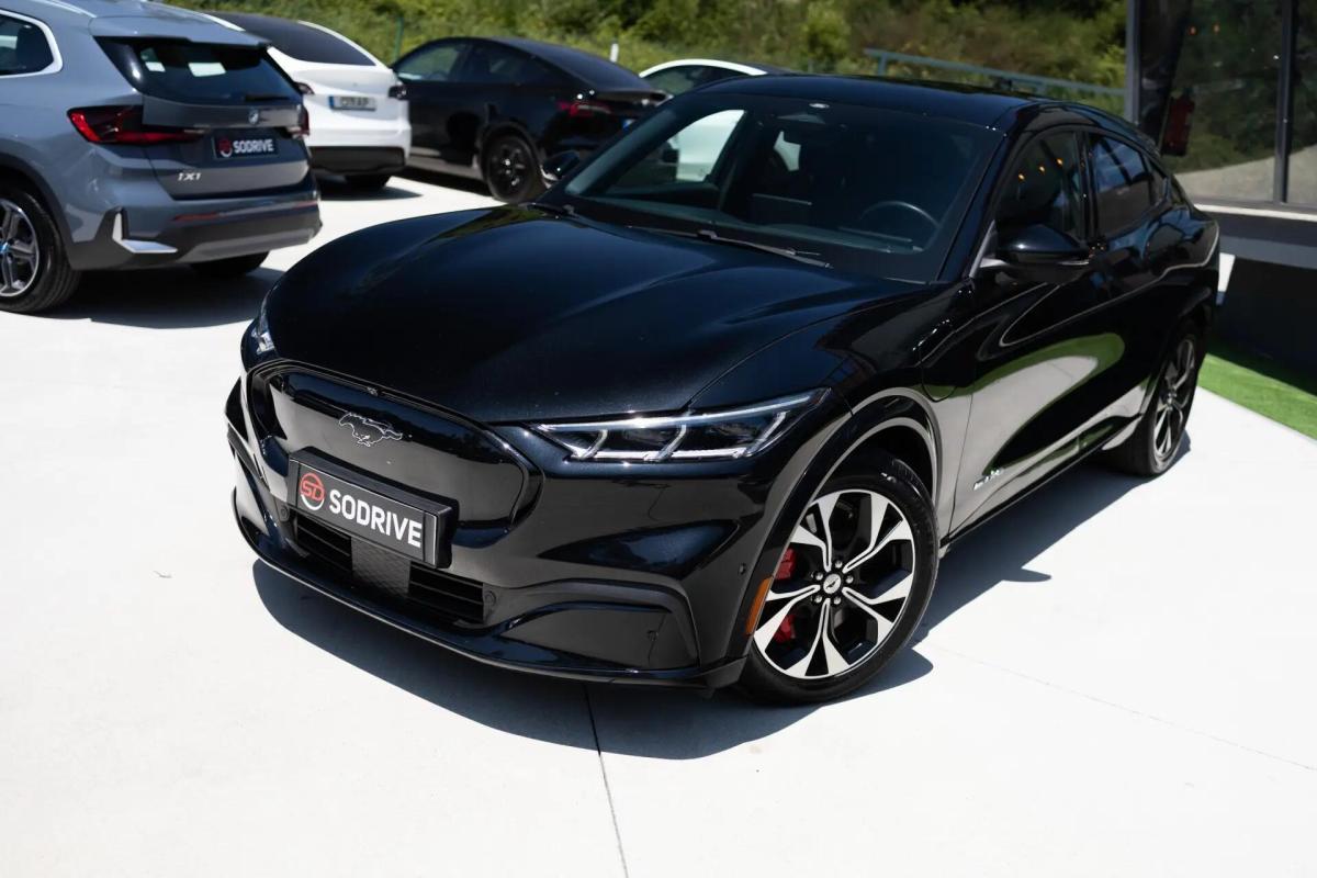 ford-mustang-mach-e-2023-eletrico-0cc