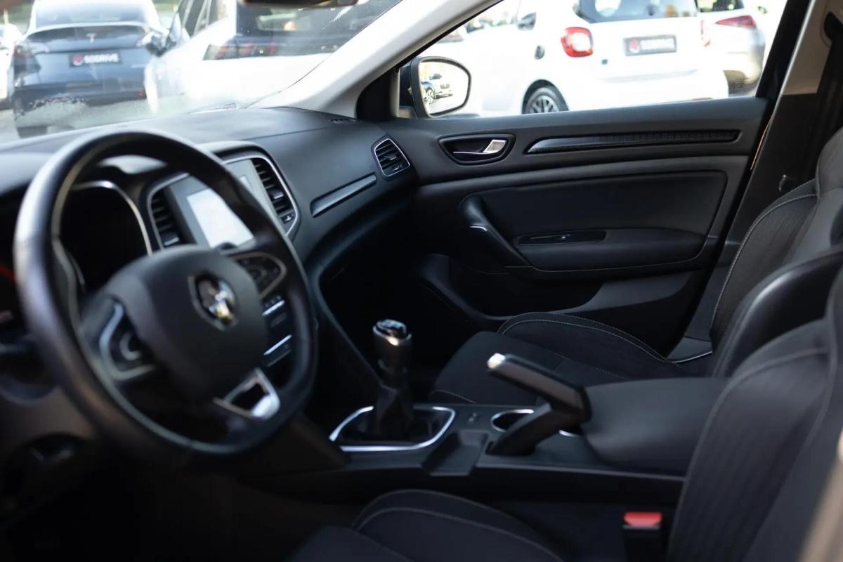 renault-megane-sport-tourer-2016-diesel-1461cc