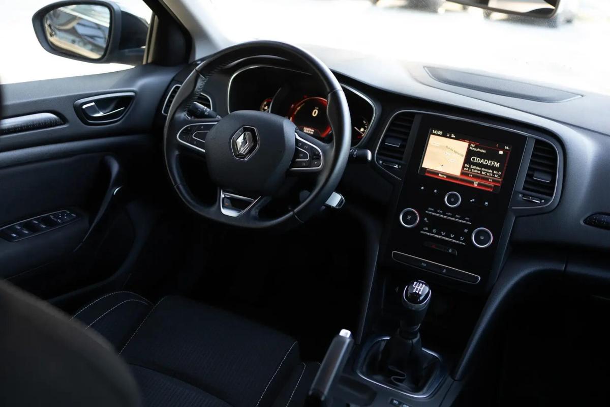 renault-megane-sport-tourer-2016-diesel-1461cc