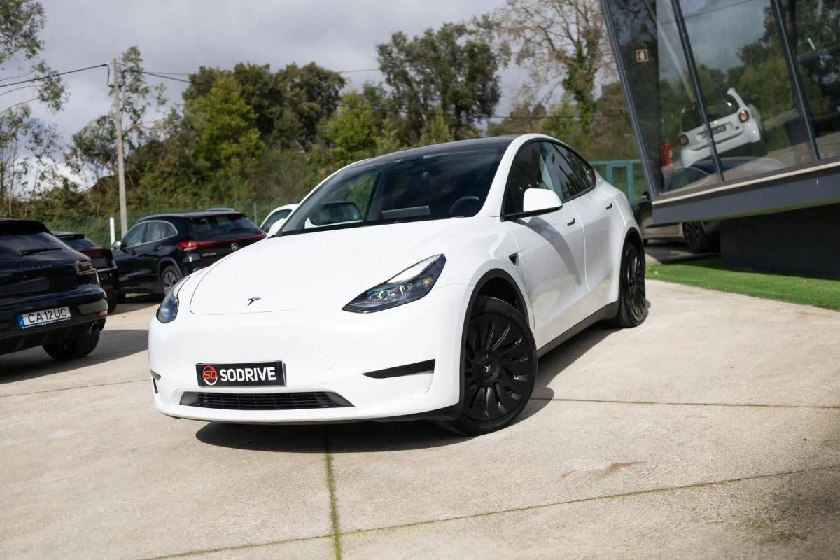 tesla-model-y-2022-eletrico-0cc