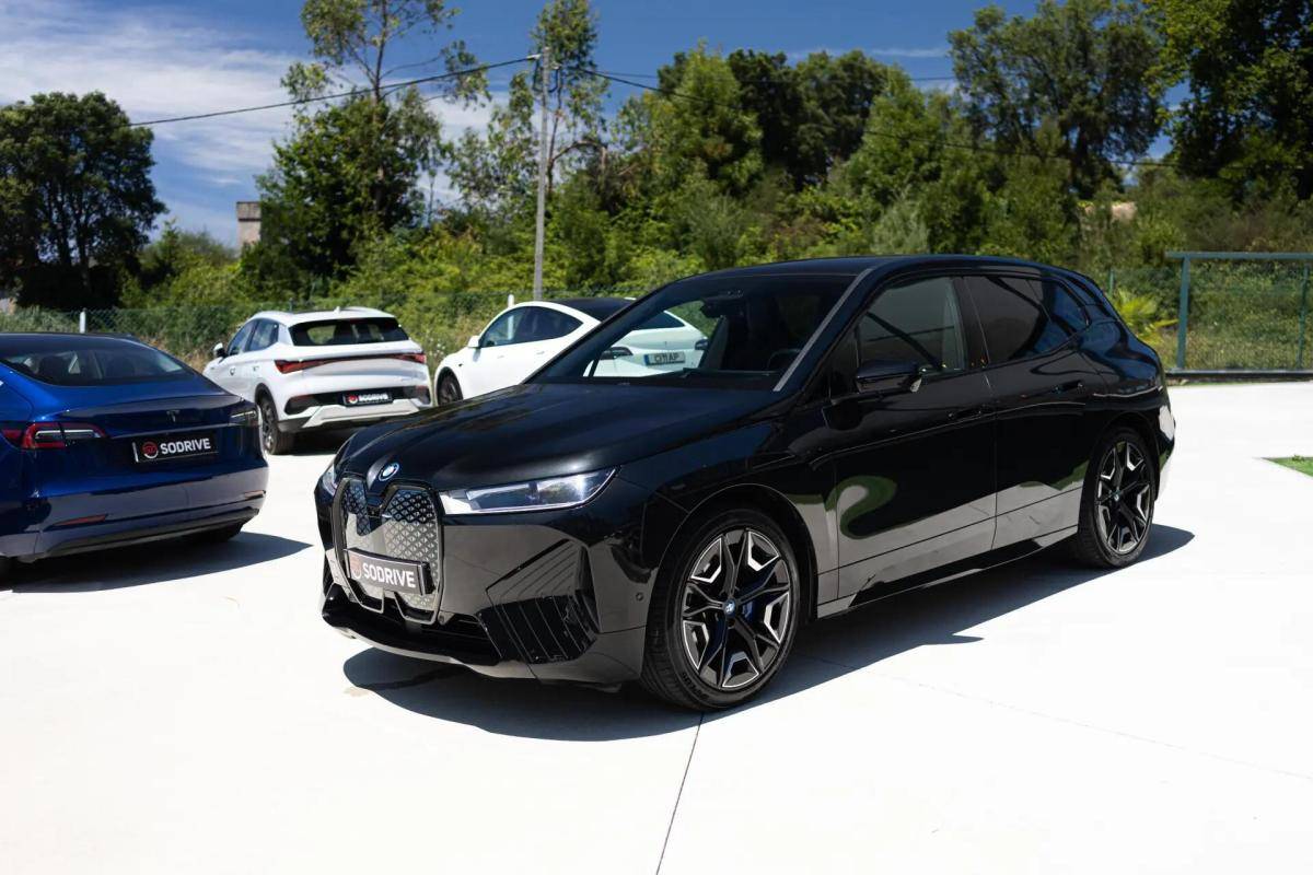 bmw-ix-xdrive40-2022-eletrico-0cc