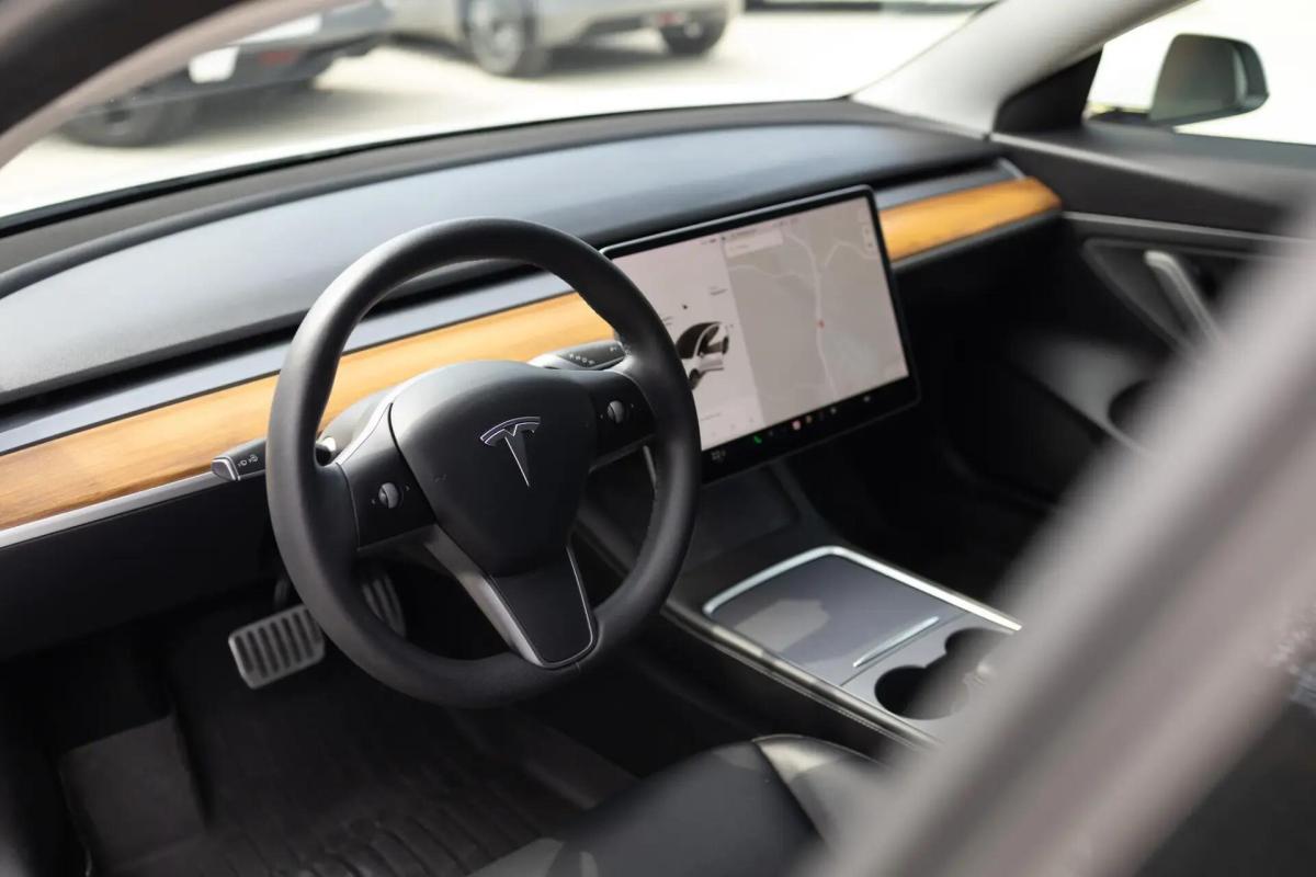 tesla-model-3-2021-eletrico-0cc