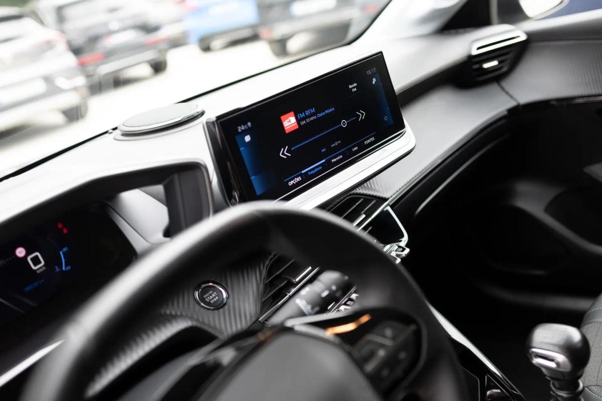 peugeot-208-2023-gasolina-1199cc