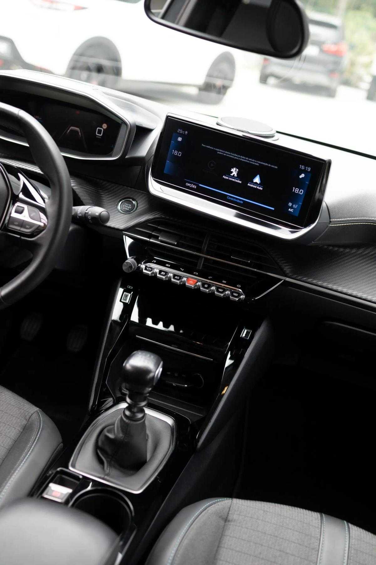 peugeot-208-2023-gasolina-1199cc