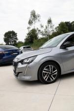 peugeot-208-2023-gasolina-1199cc