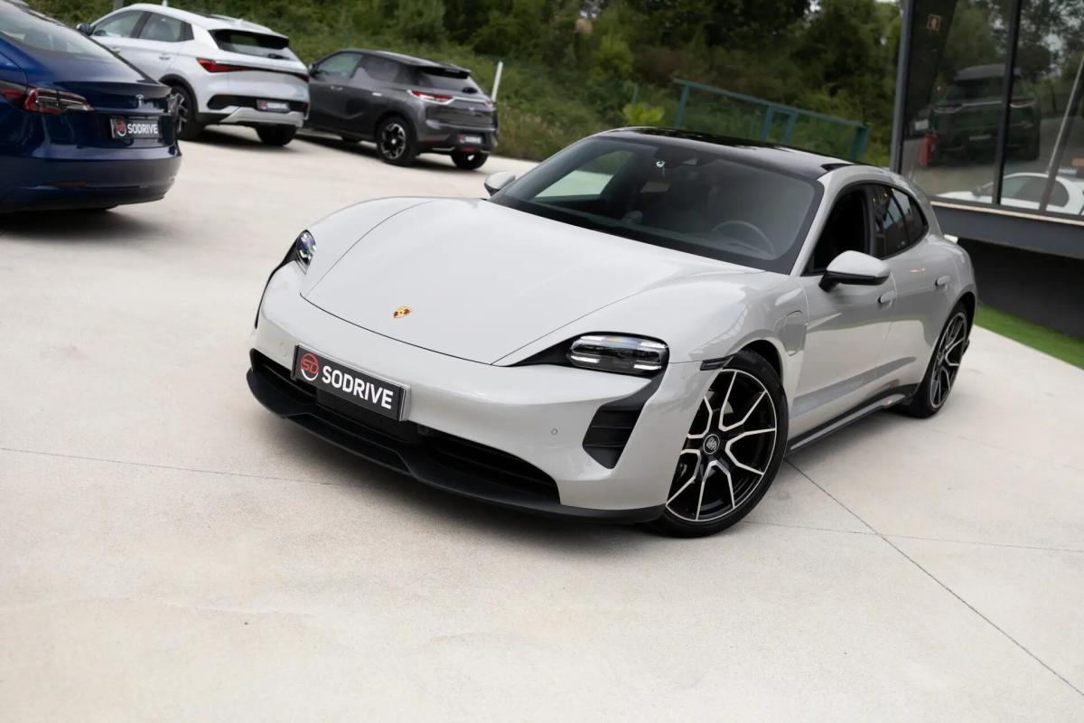 porsche-taycan-2023-eletrico-0cc