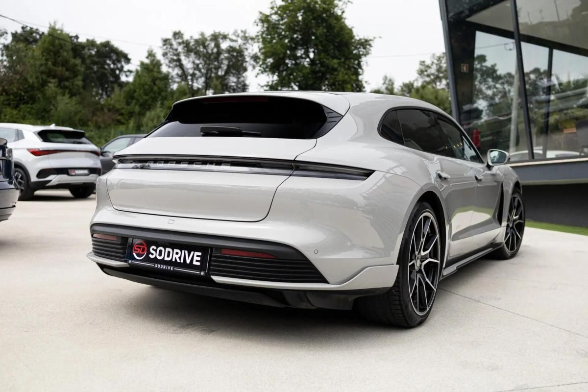 porsche-taycan-2023-eletrico-0cc