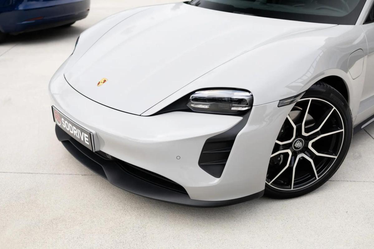porsche-taycan-2023-eletrico-0cc