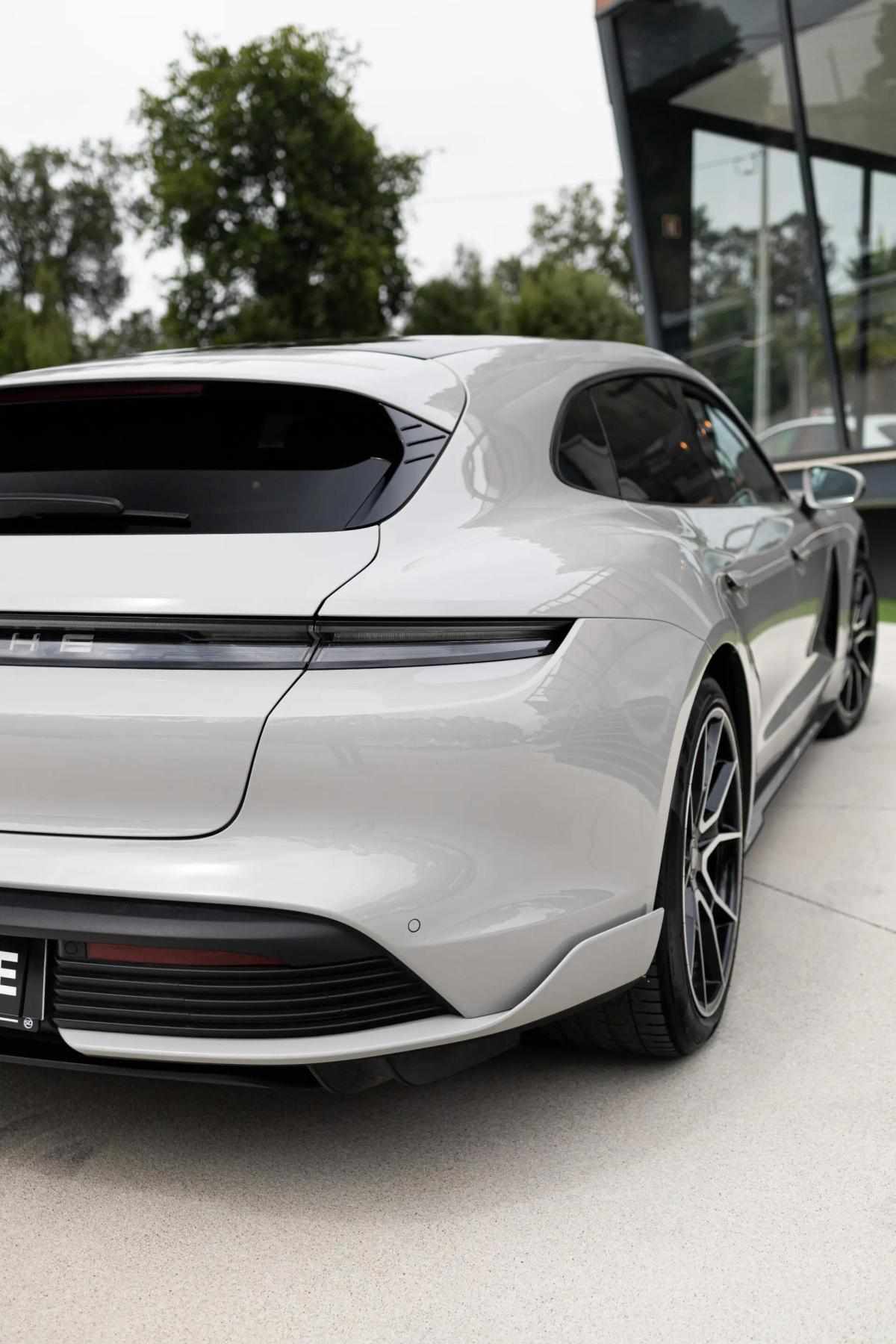 porsche-taycan-2023-eletrico-0cc