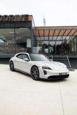 porsche-taycan-2023-eletrico-0cc