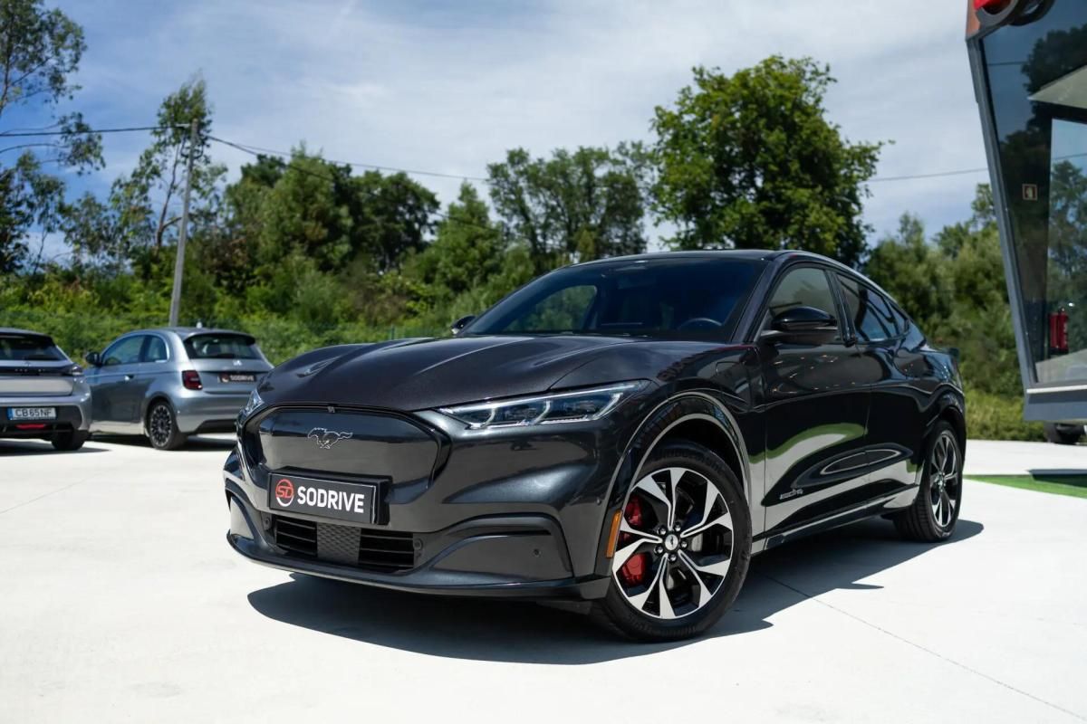 ford-mustang-mach-e-2021-eletrico-0cc
