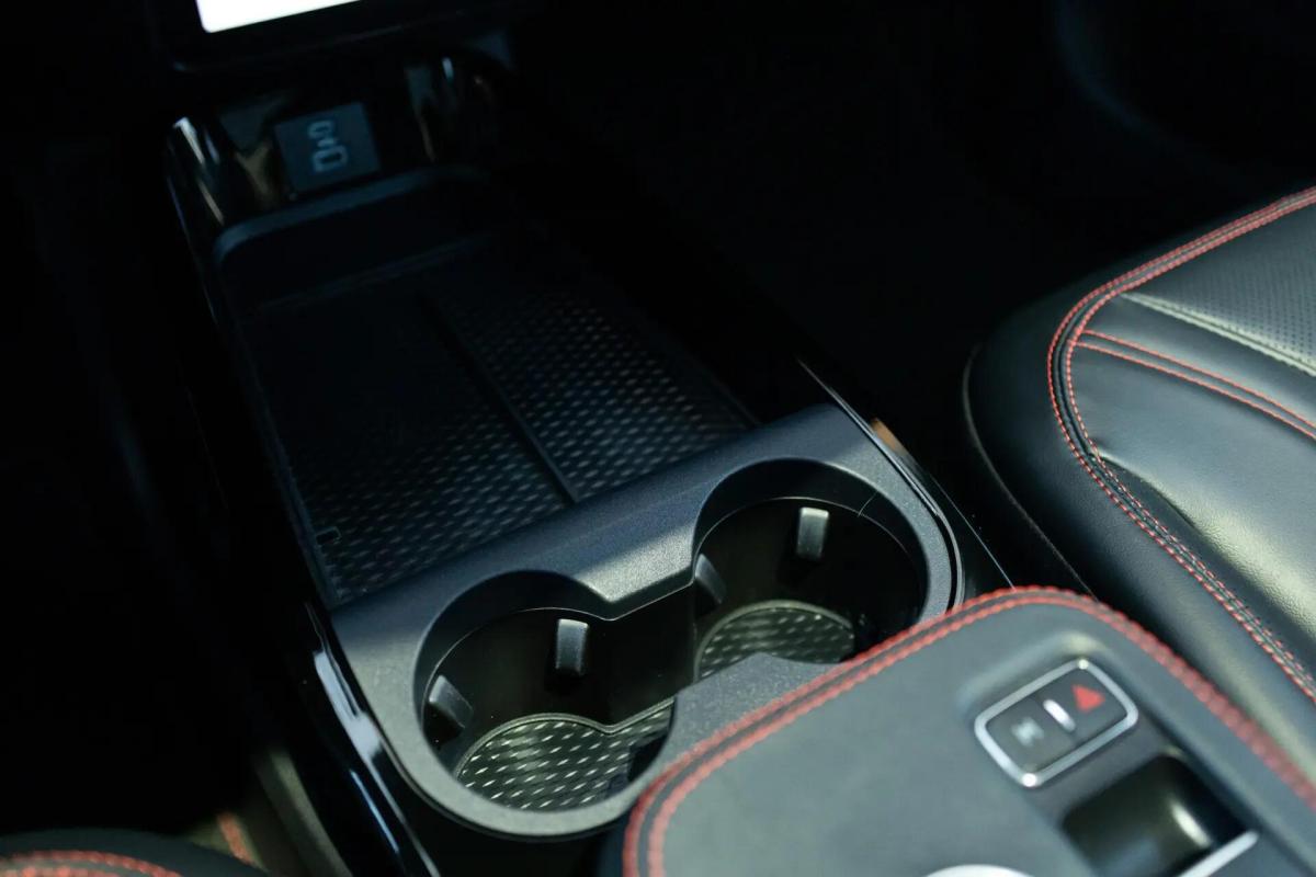 ford-mustang-mach-e-2021-eletrico-0cc
