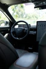 ford-mustang-mach-e-2021-eletrico-0cc