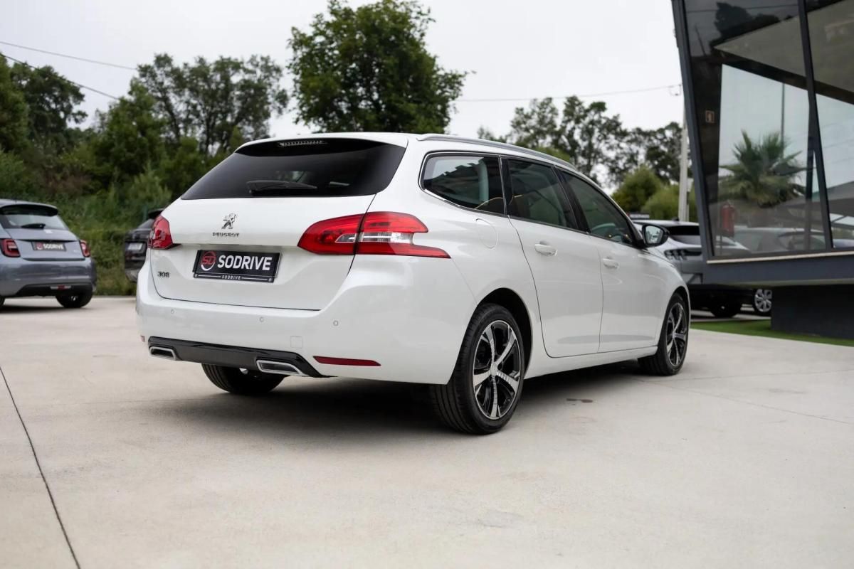 peugeot-308-sw-2015-diesel-1560cc