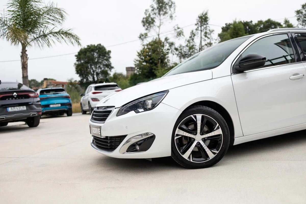 peugeot-308-sw-2015-diesel-1560cc