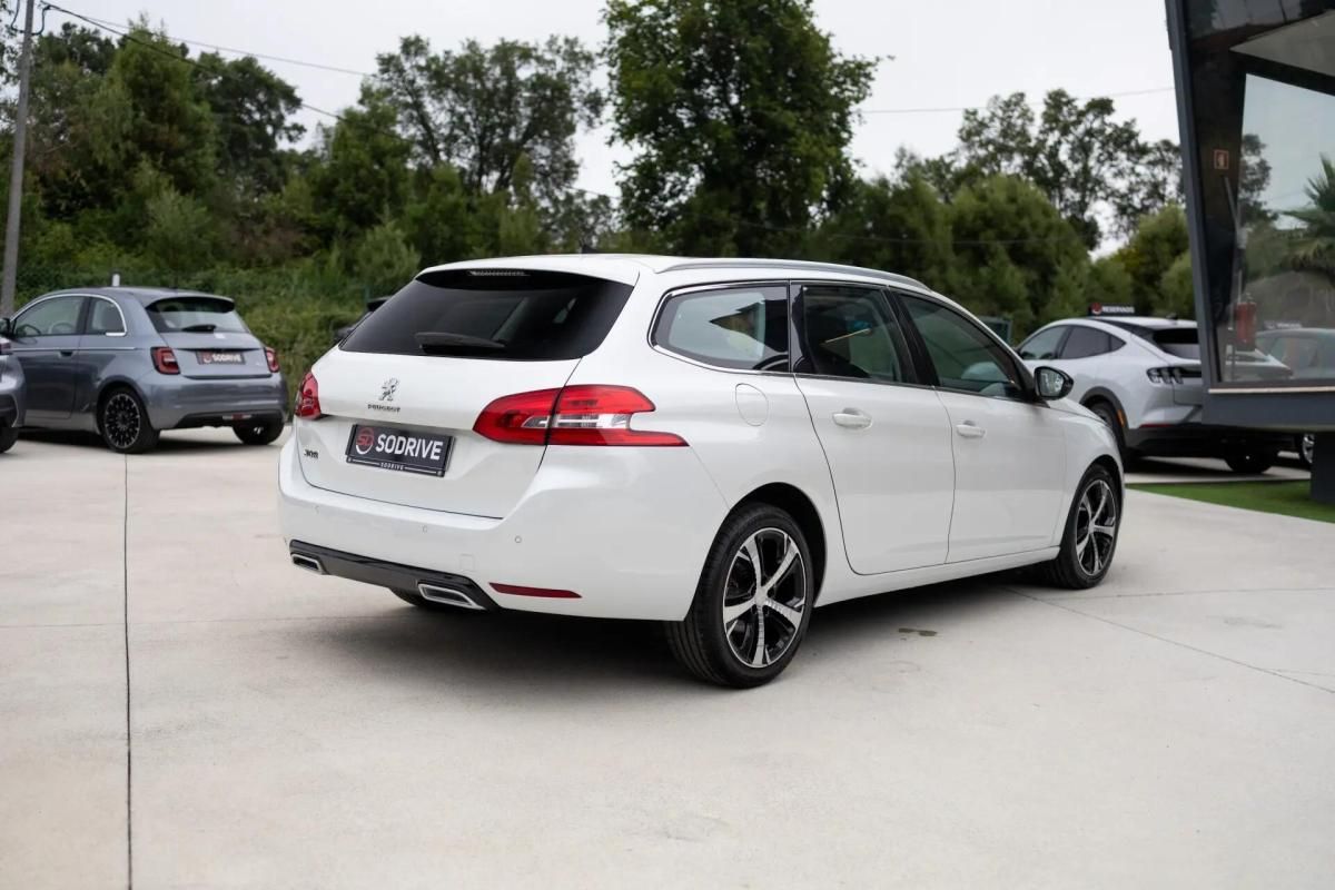 peugeot-308-sw-2015-diesel-1560cc