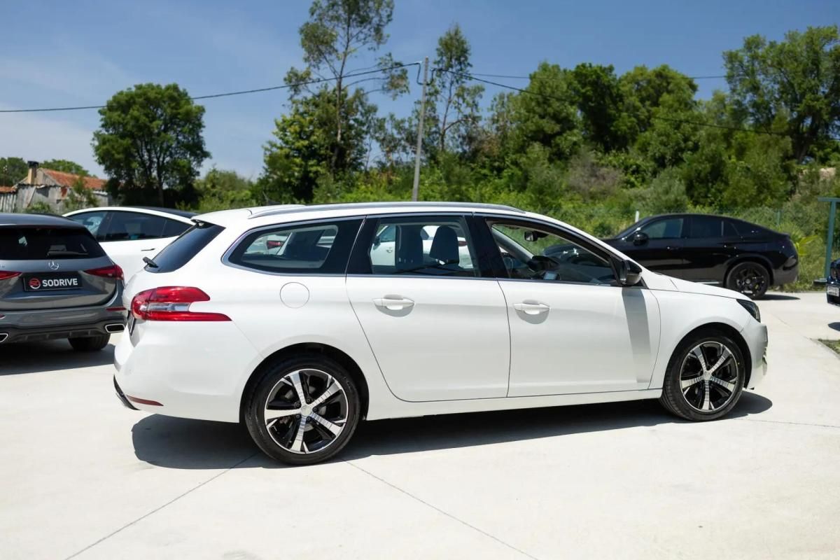 peugeot-308-sw-2015-diesel-1560cc