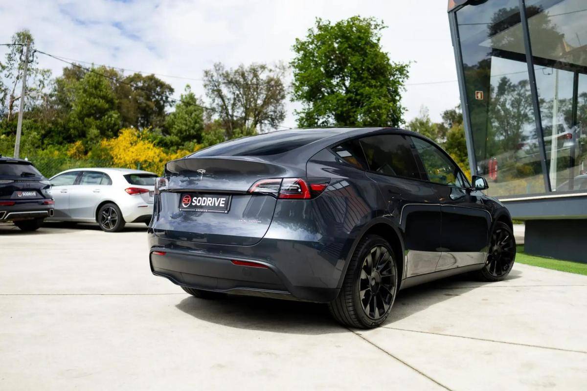 tesla-model-y-2021-eletrico-0cc