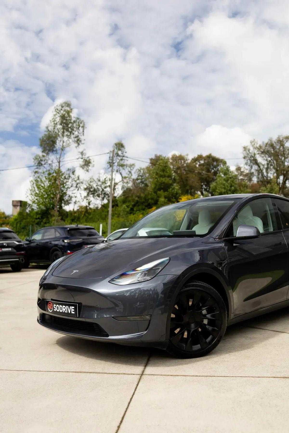 tesla-model-y-2021-eletrico-0cc
