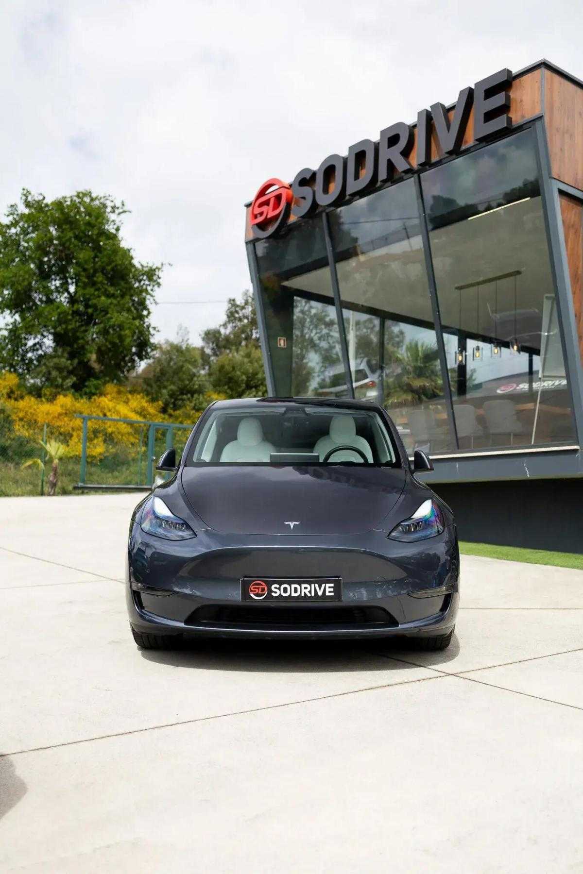 tesla-model-y-2021-eletrico-0cc