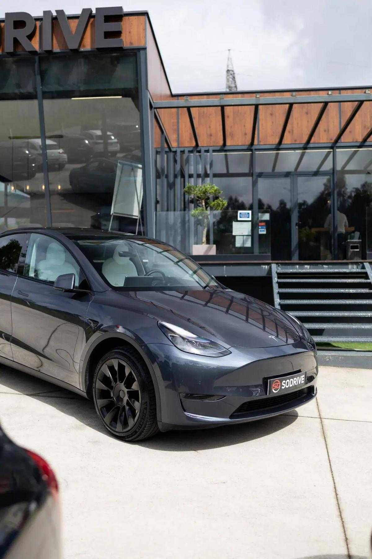 tesla-model-y-2021-eletrico-0cc