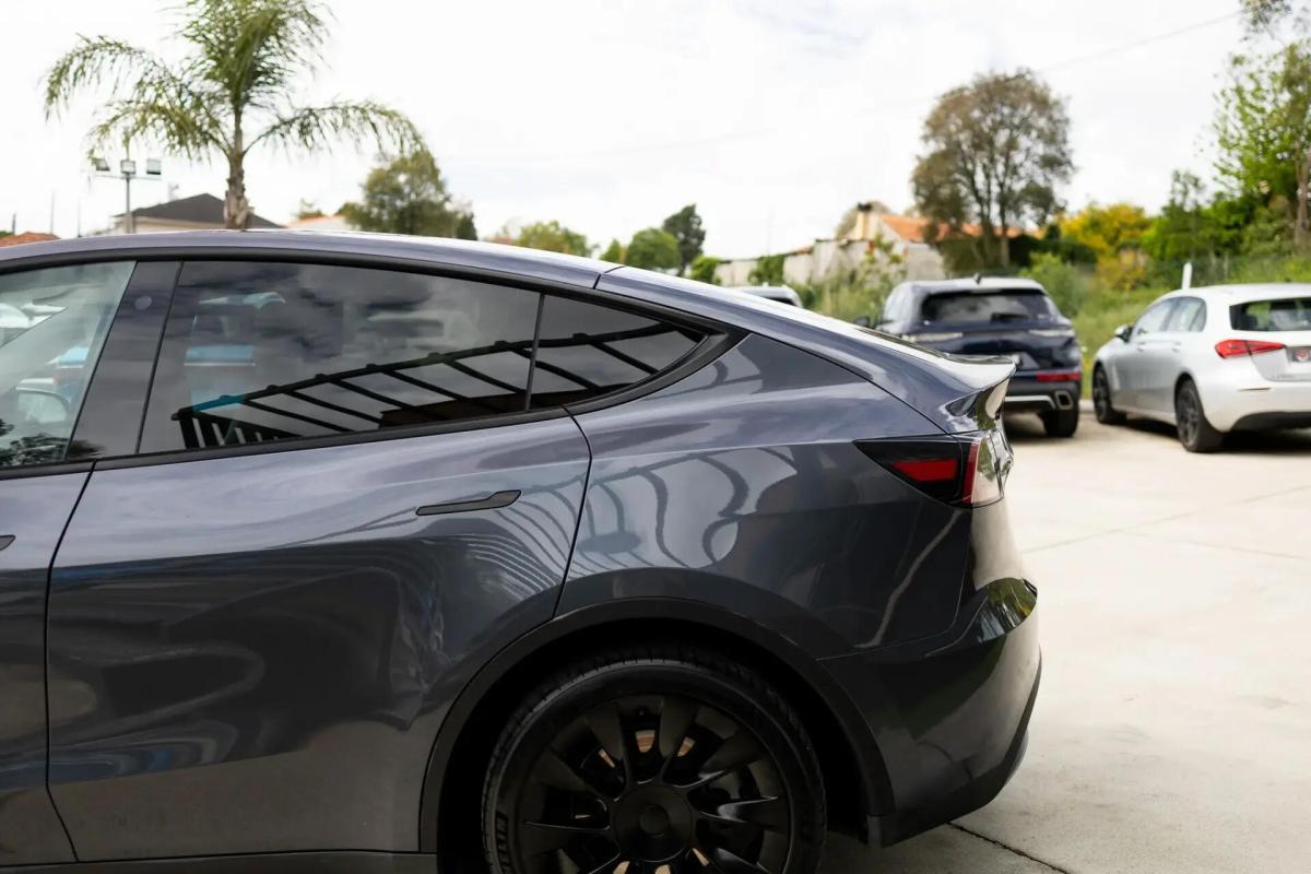 tesla-model-y-2021-eletrico-0cc