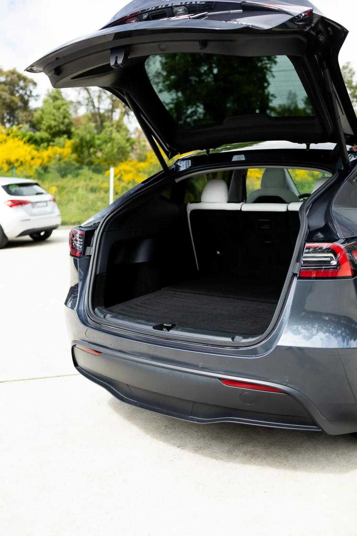 tesla-model-y-2021-eletrico-0cc