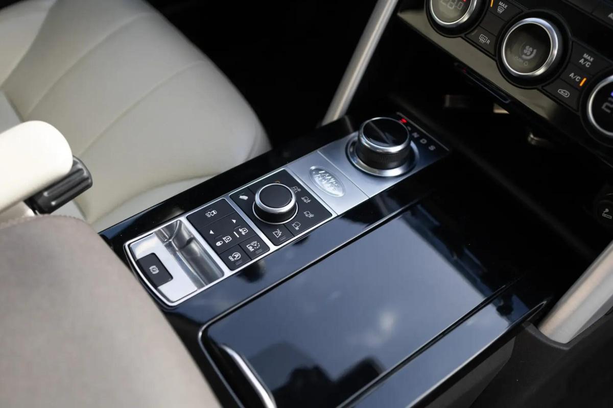 land-rover-discovery-2017-diesel-2993cc