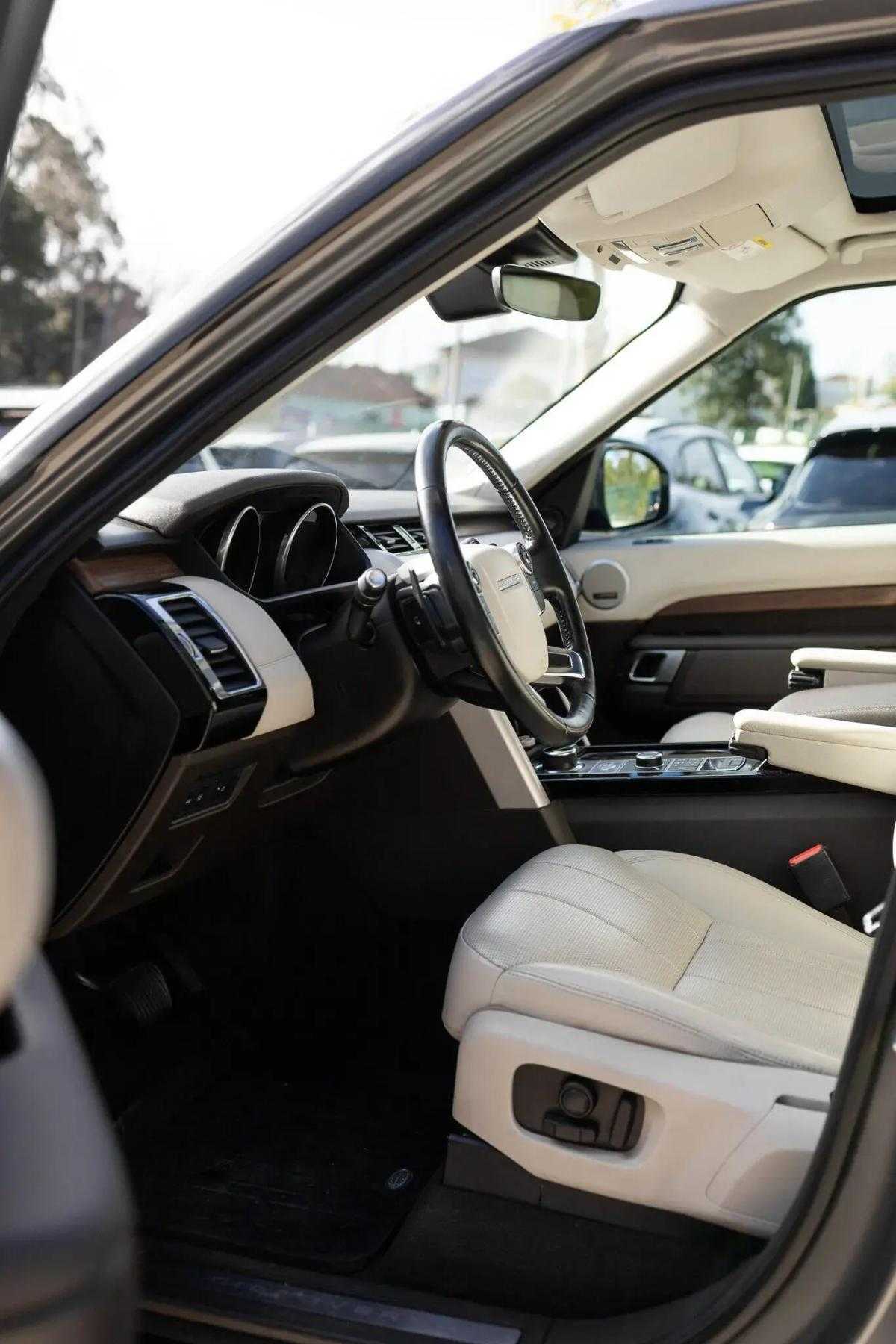 land-rover-discovery-2017-diesel-2993cc