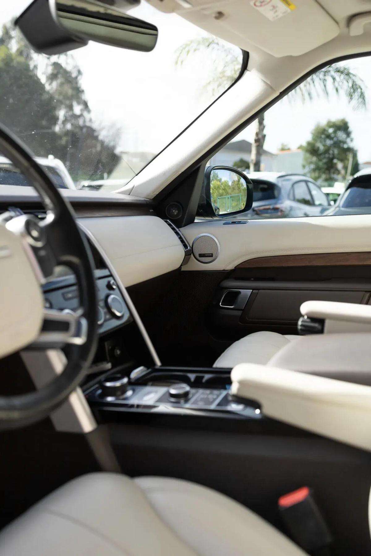 land-rover-discovery-2017-diesel-2993cc