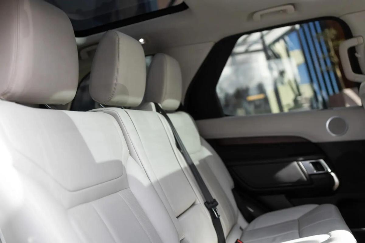 land-rover-discovery-2017-diesel-2993cc