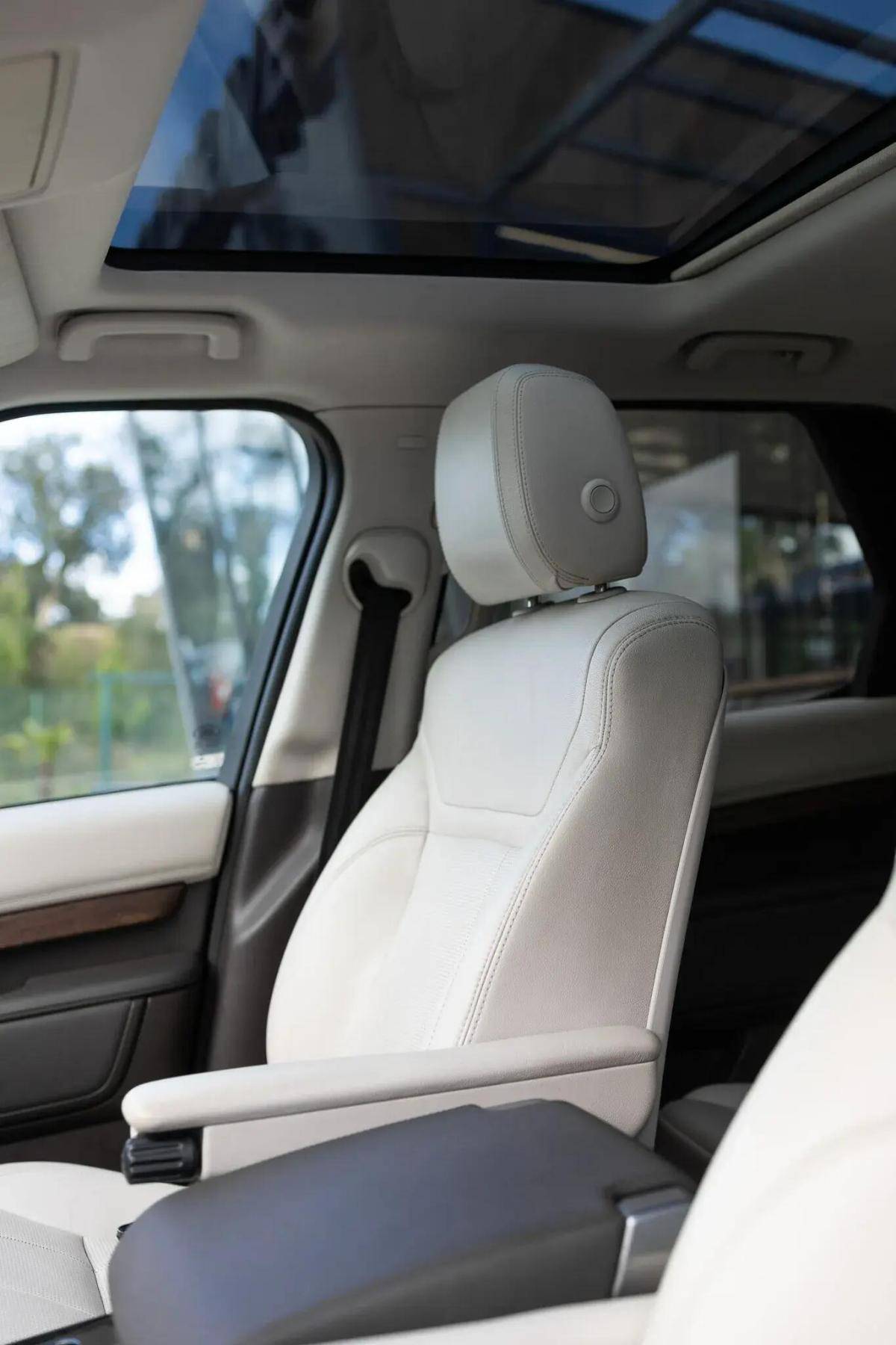 land-rover-discovery-2017-diesel-2993cc