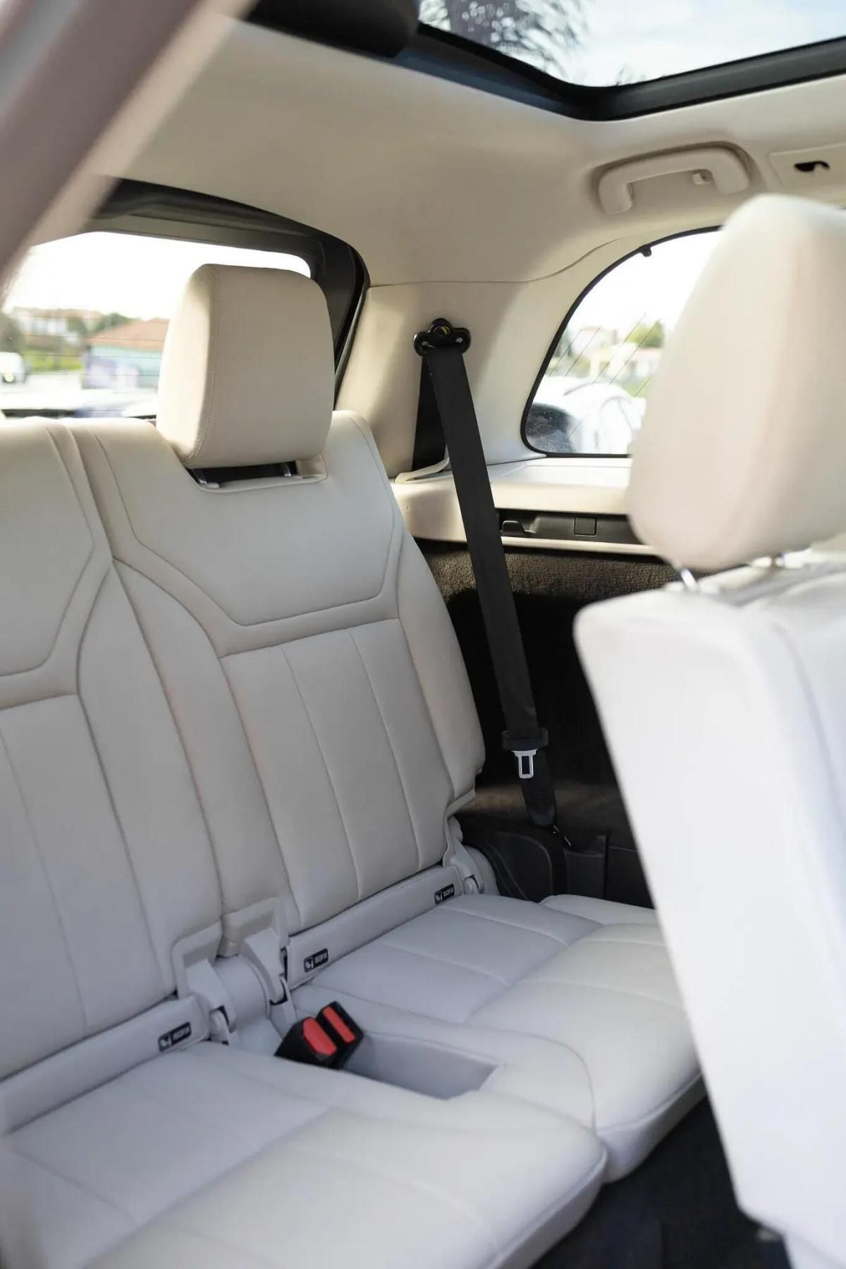 land-rover-discovery-2017-diesel-2993cc