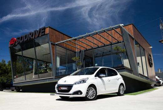 peugeot-208-2017-diesel-1560cc