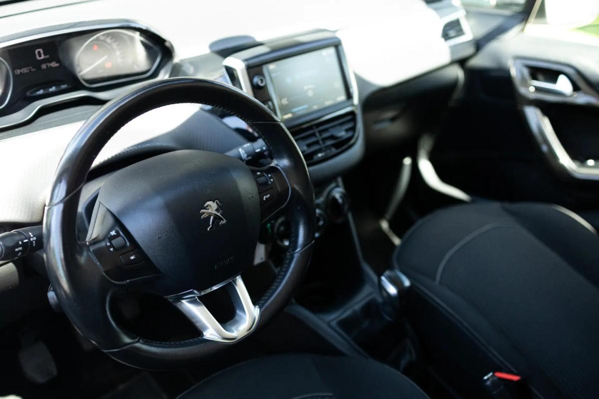 peugeot-208-2017-diesel-1560cc