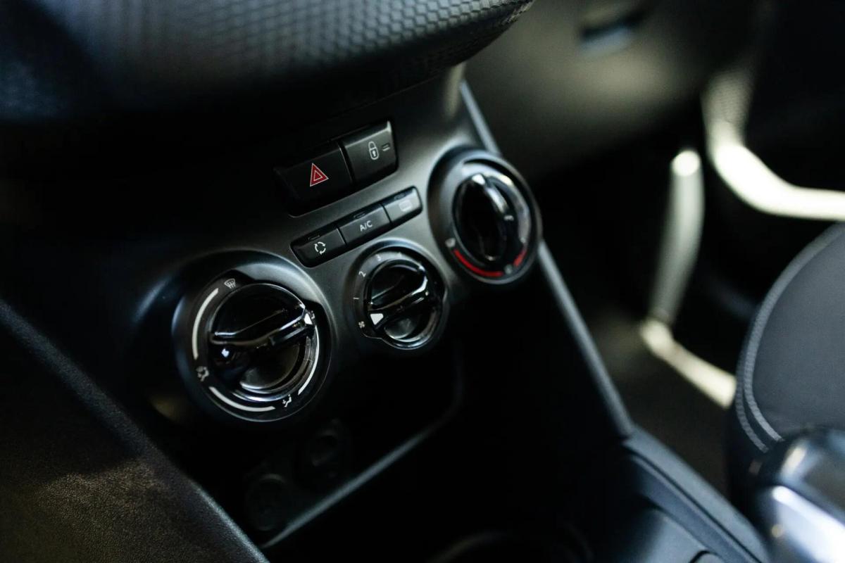peugeot-208-2017-diesel-1560cc