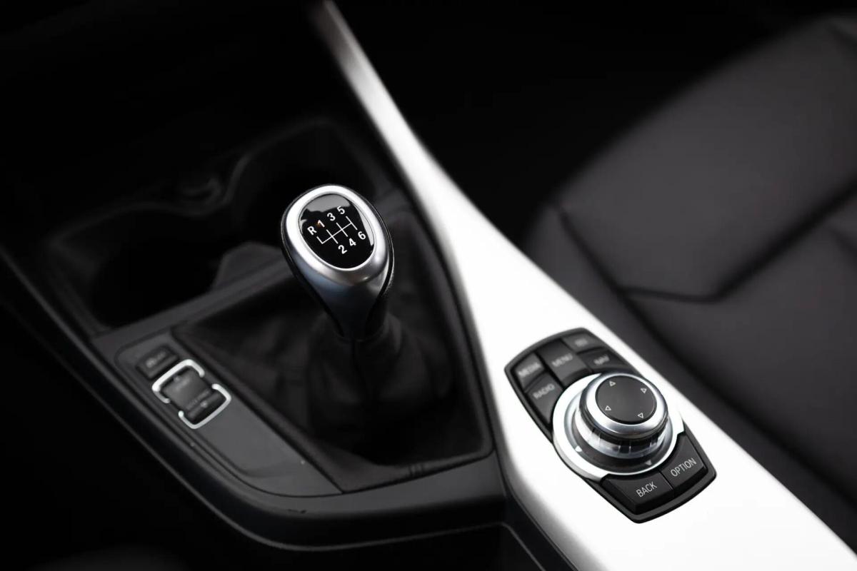 bmw-serie-1-116-d-2016-diesel-1496cc