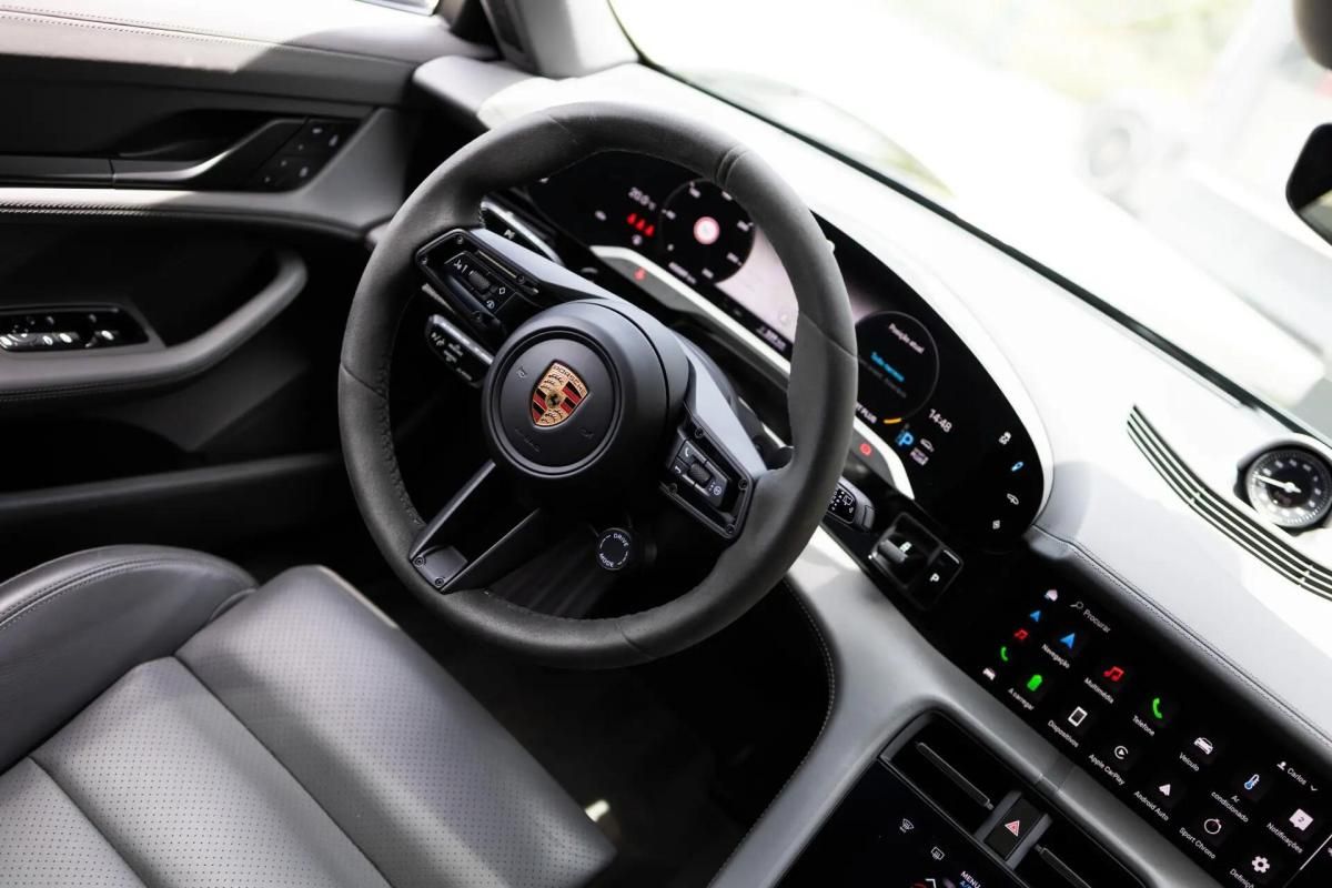 porsche-taycan-2022-eletrico-0cc