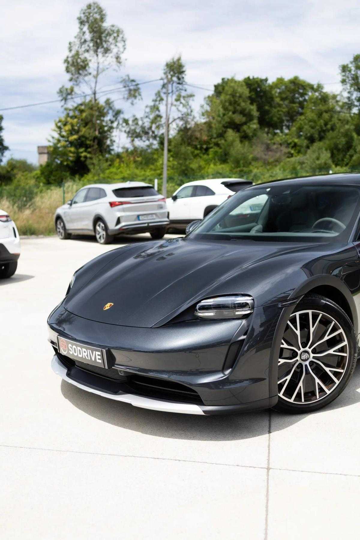 porsche-taycan-2022-eletrico-0cc