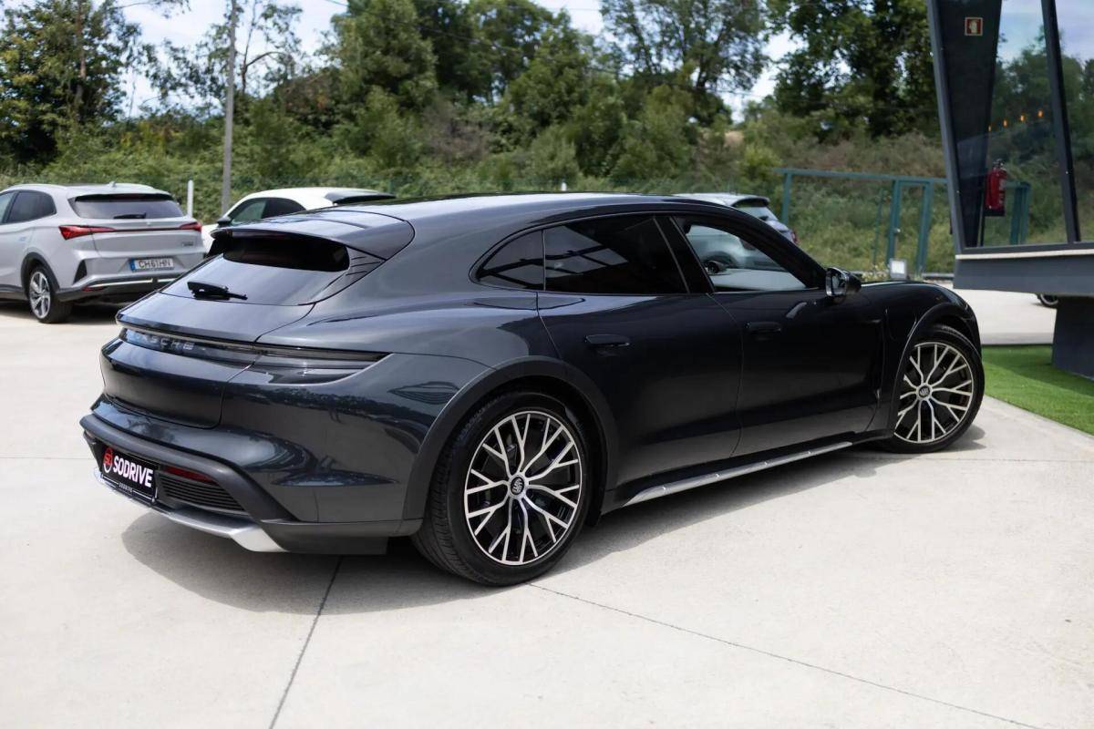 porsche-taycan-2022-eletrico-0cc
