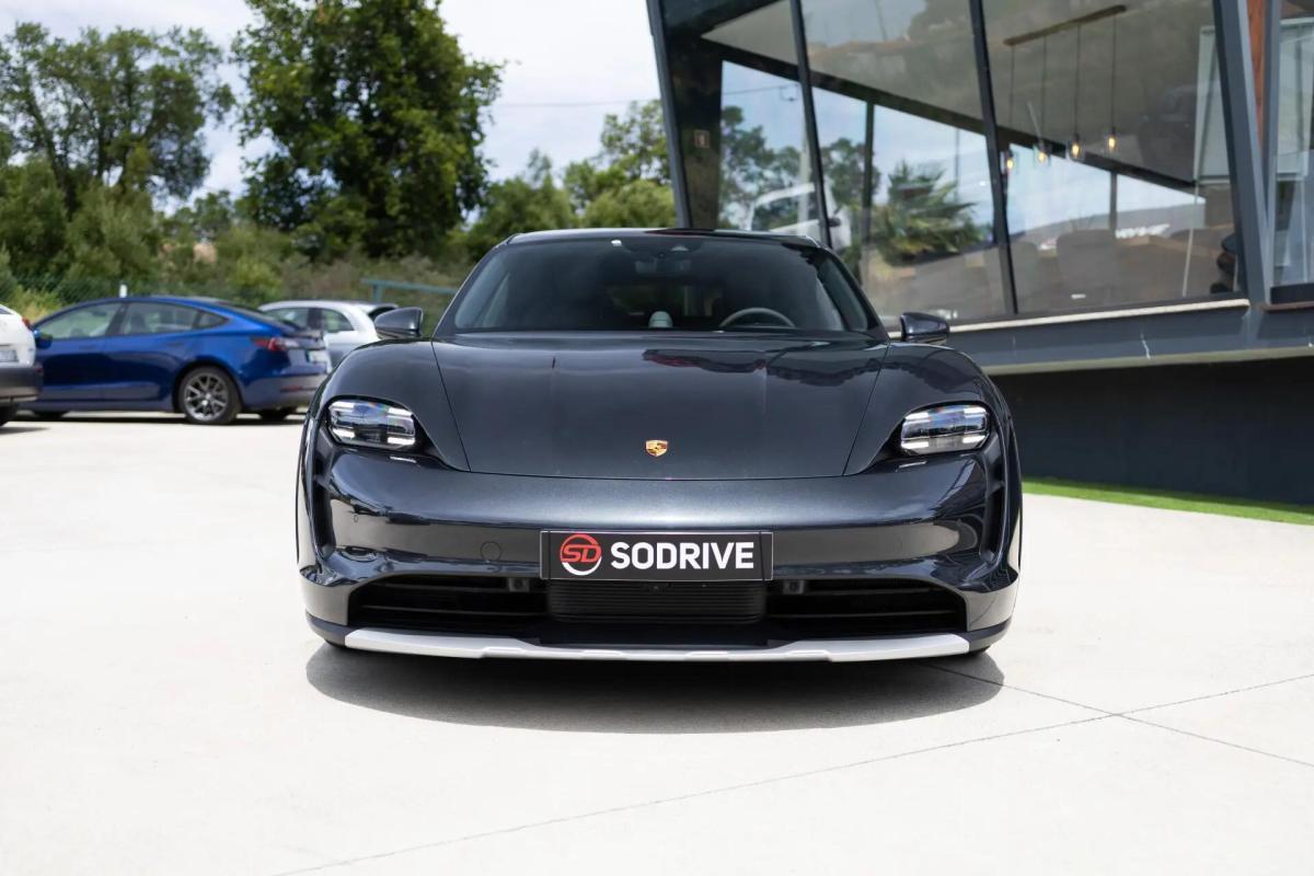 porsche-taycan-2022-eletrico-0cc