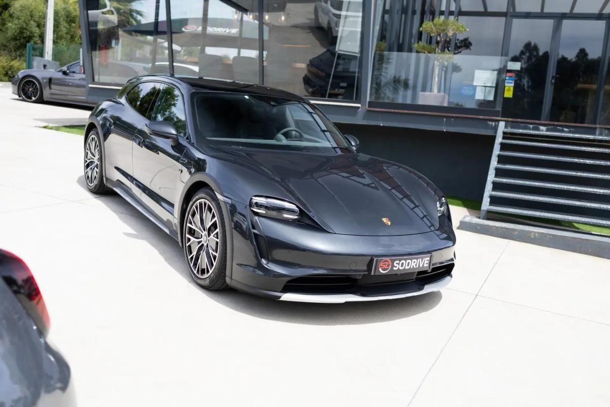 porsche-taycan-2022-eletrico-0cc