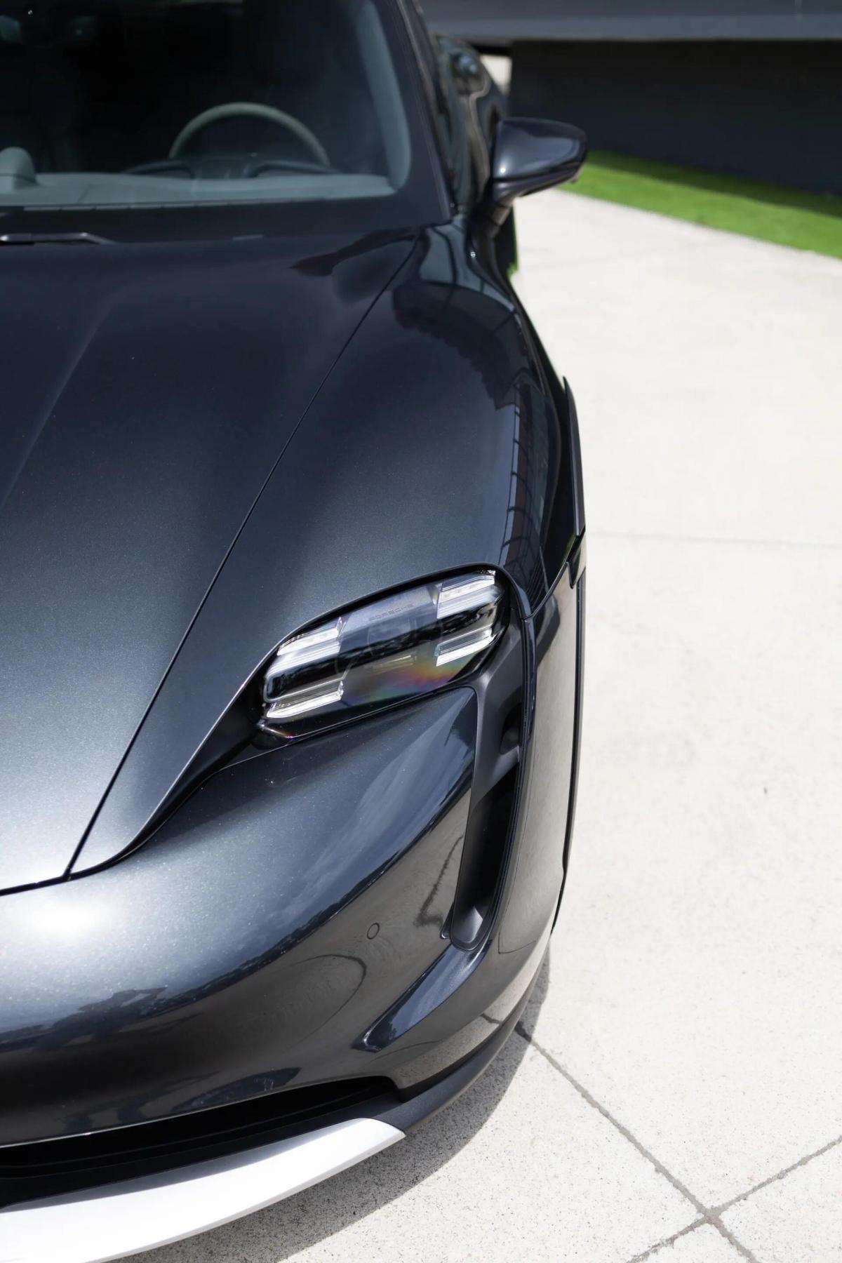 porsche-taycan-2022-eletrico-0cc