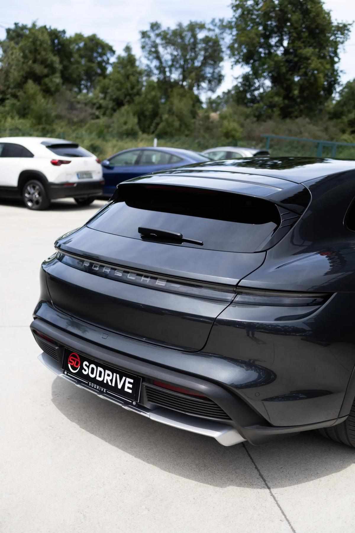 porsche-taycan-2022-eletrico-0cc