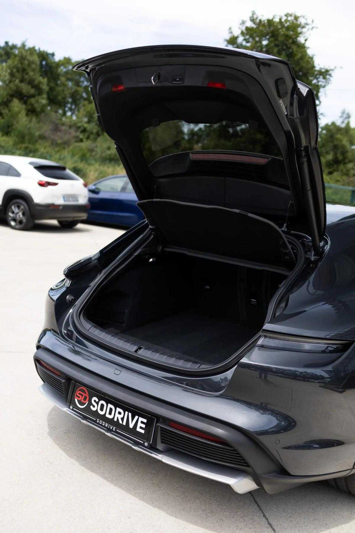 porsche-taycan-2022-eletrico-0cc
