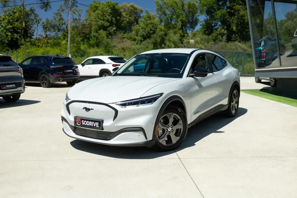 ford-mustang-mach-e-2023-eletrico-0cc