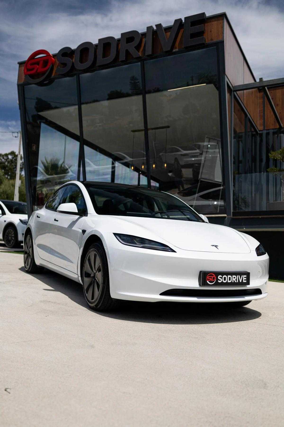 tesla-model-3-2025-eletrico-0cc
